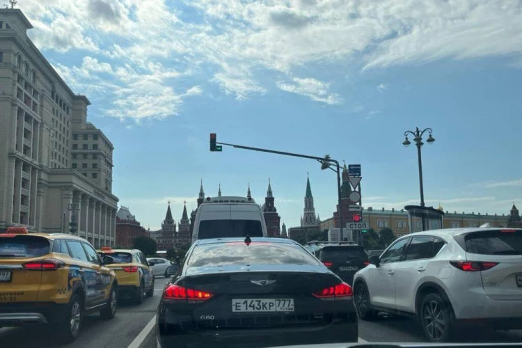 В центре Москвы перекрывали движение транспорта
