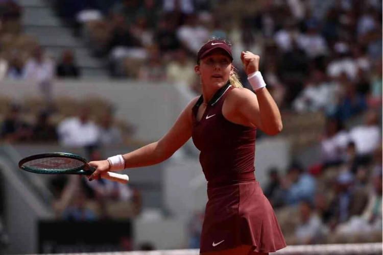 Мирра Андреева осталась пятой ракеткой мира в рейтинге WTA