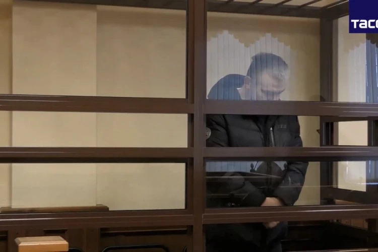 Трое россиян осуждены на сроки от 12 до 25 лет за подготовку терактов в трех регионах РФ