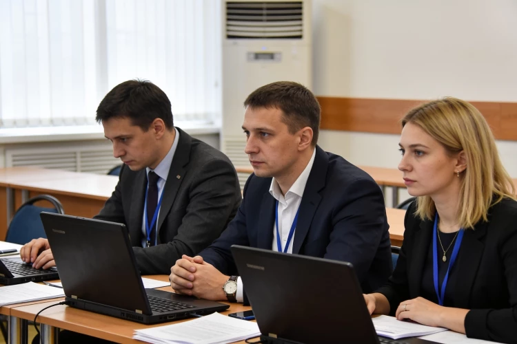 Наблюдателей готовят к выборам: в Петербурге утвердят состав общественного штаба