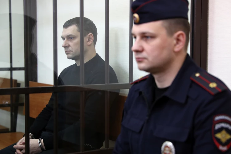 Суд арестовал обвиняемого в убийстве 12-летней школьницы: появились подробности трагедии под Петербургом