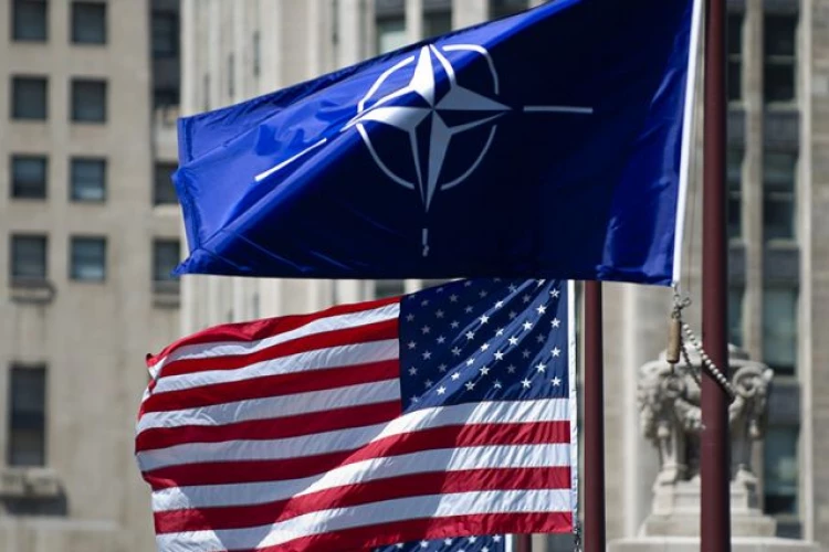 США решили надавить на союзников на саммите НАТО