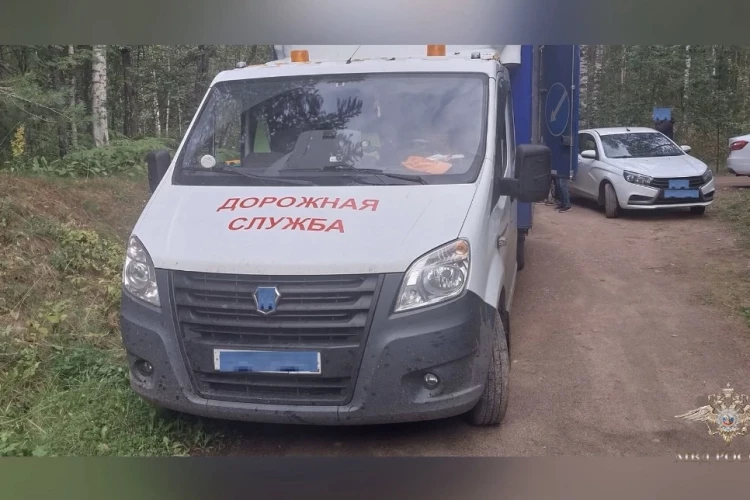 В Ленобласти поймали наркоторговцев на липовой «Газели» дорожных служб с 44 кг веществ