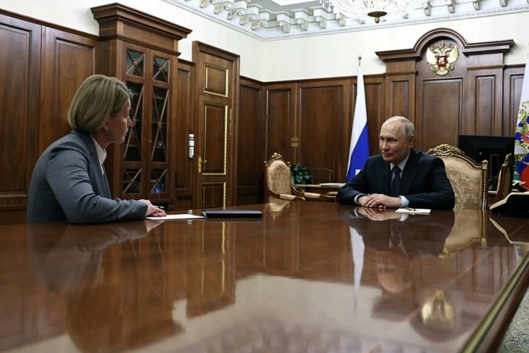 Путин принял досрочную отставку главы Удмуртии Бречалова