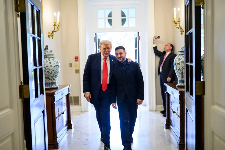 Трамп рассказал, что говорил Зеленскому на встрече в Белом доме