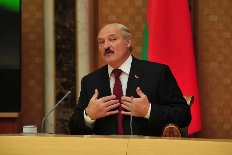 Лукашенко объяснил введение безвиза для граждан ЕС