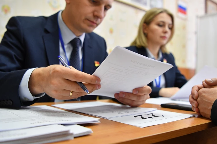 В Петербурге зарегистрировали 11 партийных списков на выборы в Госдуму
