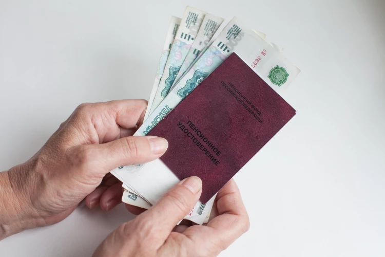 Не 3000 и не 5000 рублей: кому могут пересчитать пенсию уже с 1 сентября