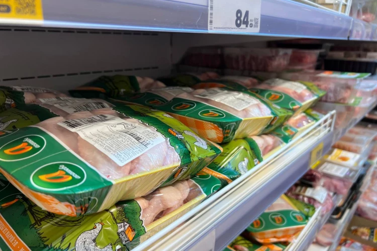 Для чего вы постоянно покупаете обколотую курицу? Есть продукт в разы полезнее и бюджетнее — смотрите в магазинах