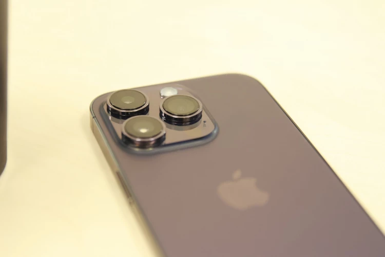 Айфоны россиян превращаются в «кирпичи» после обновления системы до iOS 26.6