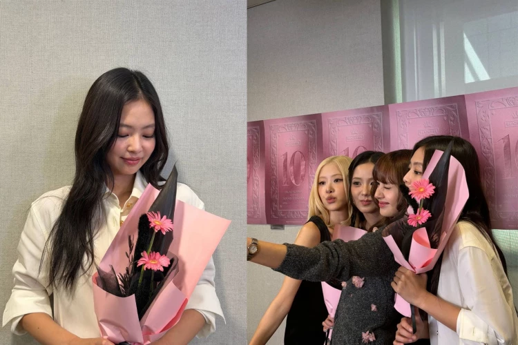 Дженни из BLACKPINK извинилась перед BLINK в 10-летие группы: «Мне нечем оправдаться»
