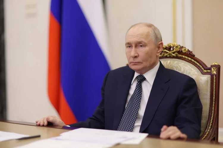 Путин поддержал идею снизить ставку по ипотеке на дом для многодетных