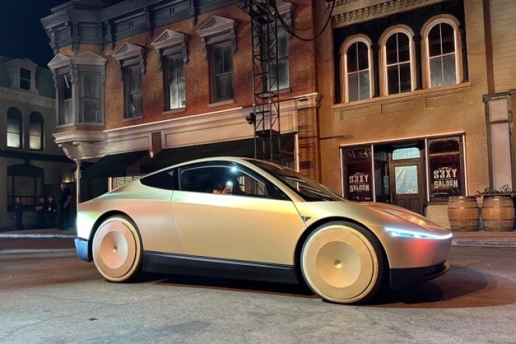 Акции Tesla упали на 6,6% после презентации роботакси Cybercab