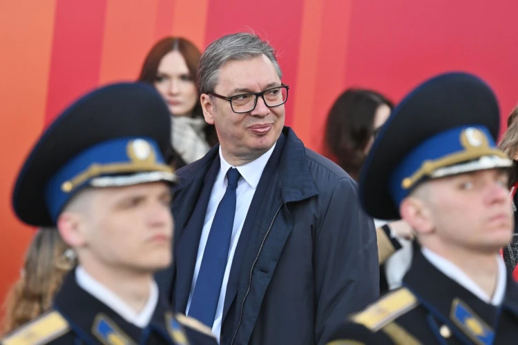 Александр Вучич передал полномочия президента Сербии