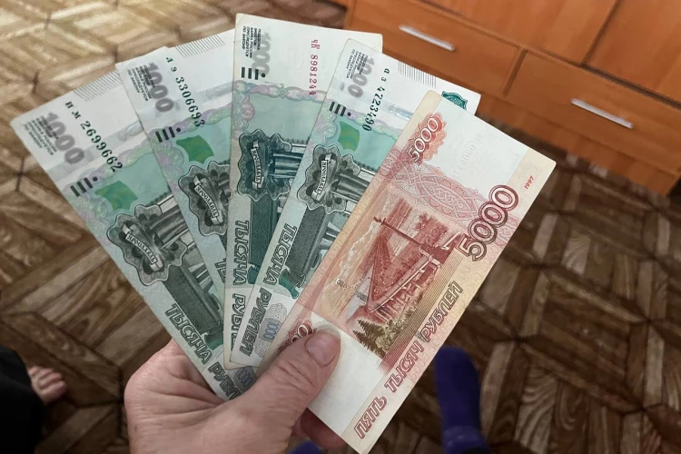 Хотели получать прибавку к пенсии, а остались без льгот: чем опасны банковские вклады для пенсионеров