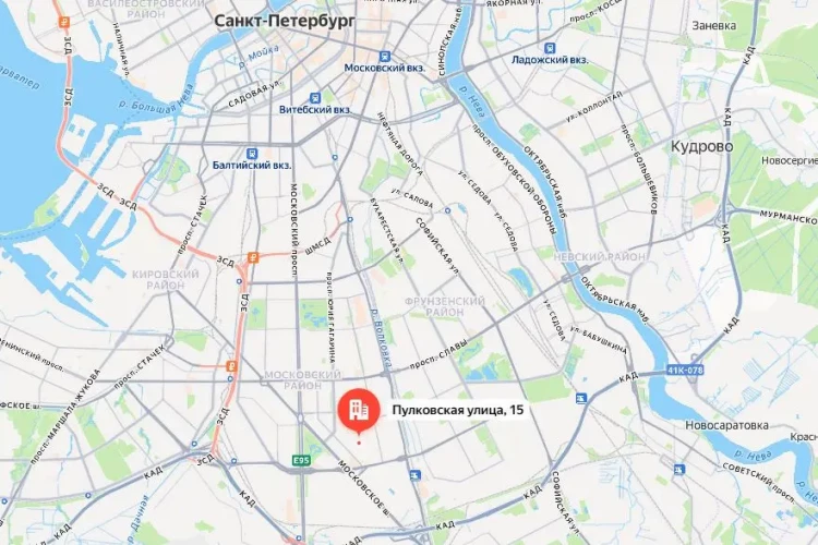 На Пулковской у «Теплосети» прорвало трубу с кипятком